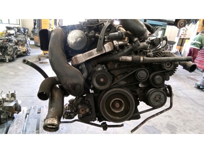 MOTOR CON ACCESORIOS SIN CAJA DE CAMBIOS BMW 120D 2005