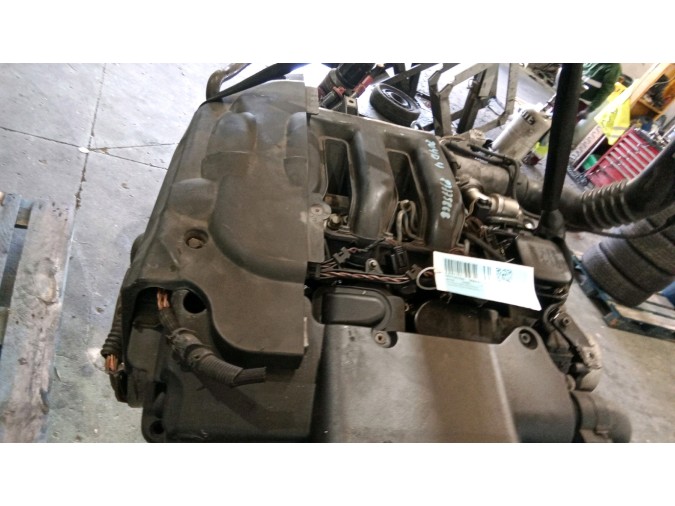 MOTOR CON ACCESORIOS SIN CAJA DE CAMBIOS BMW 120D 2005