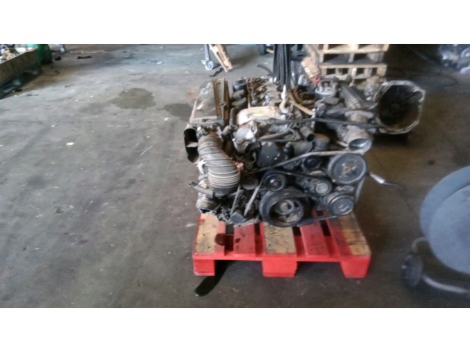 MOTOR CON ACCESORIOS Y CAJA DE CAMBIOS MERCEDES C 220 CDI 2005