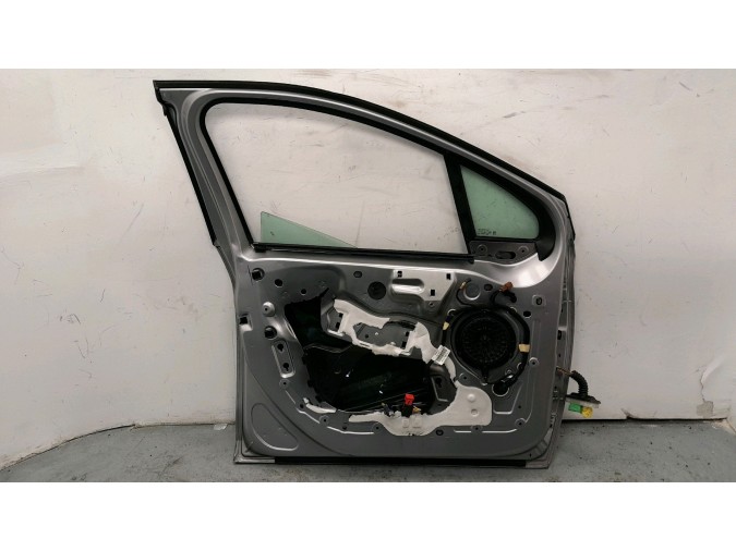 PUERTA DELANTERA IZQUIERDA PEUGEOT 2008 GRIS 2016