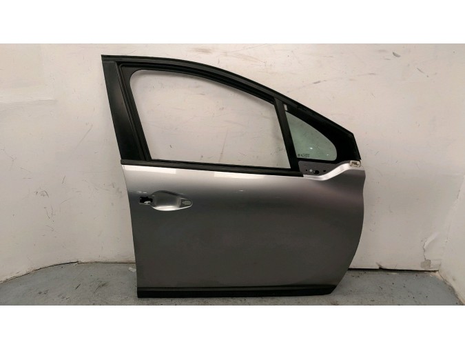 PUERTA DELANTERA DERECHA PEUGEOT 2008GRIS