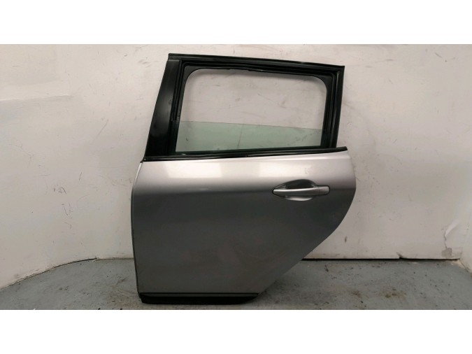 PUERTA TRASERA IZQUIERDA PEUGEOT 2008GRIS