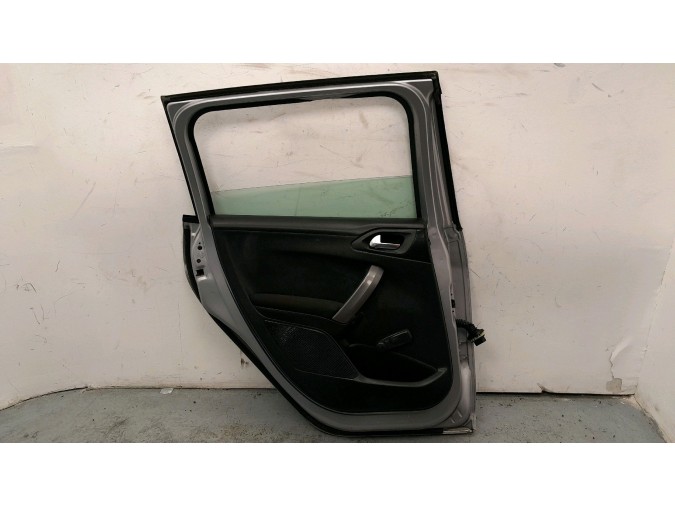 PUERTA TRASERA IZQUIERDA PEUGEOT 2008GRIS