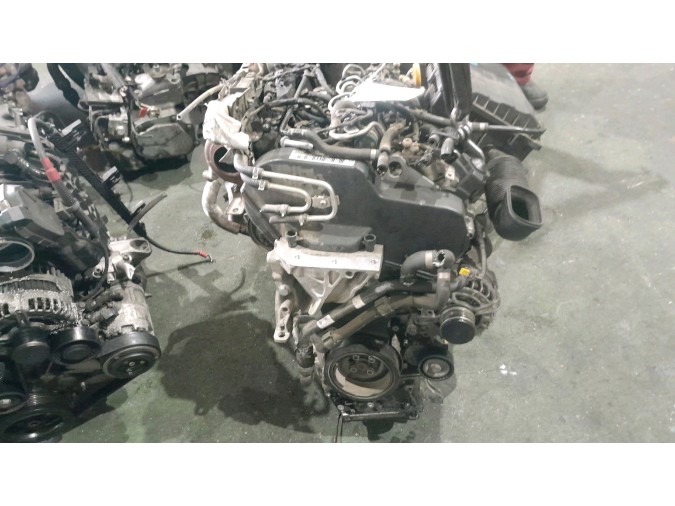 MOTOR CON ACCESORIOS Y CAJA DE CAMBIOS SKODA FABIA 2016