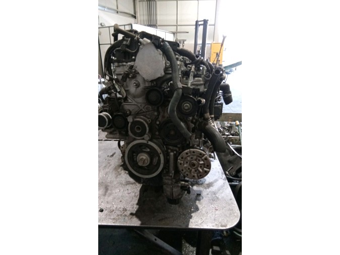 MOTOR CON ACCESORIOS Y CAJA DE CAMBIOS TOYOTA AURIS 2014