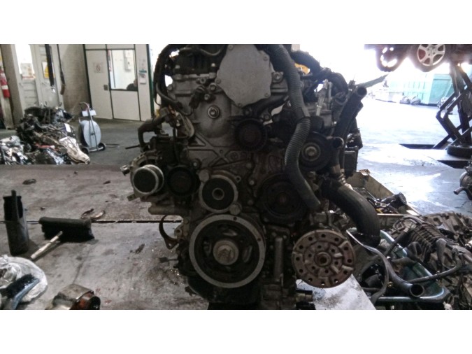 MOTOR CON ACCESORIOS Y CAJA DE CAMBIOS TOYOTA AURIS 2014