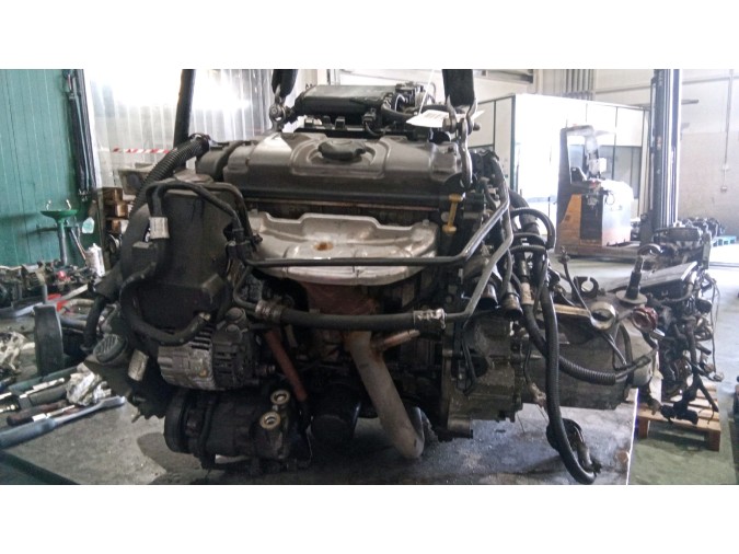 MOTOR CON ACCESORIOS Y CAJA DE CAMBIOS PEUGEOT 206 1998