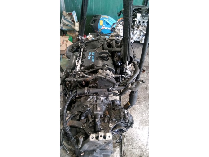 MOTOR CON ACCESORIOS Y CAJA DE CAMBIOS SKODA OCTAVIA 2010