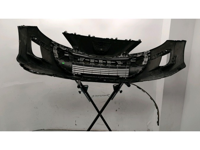 PARAGOLPES DELANTERO PEUGEOT 308 NEGRO 2008