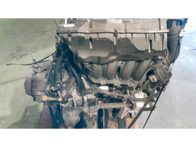 MOTOR CON ACCESORIOS Y CAJA DE CAMBIOS PEUGEOT 308