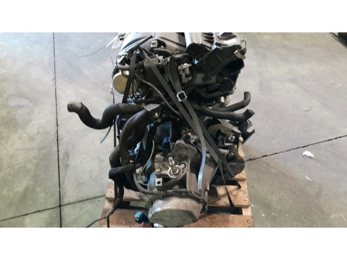 MOTOR CON ACCESORIOS Y CAJA DE CAMBIOS PEUGEOT 308