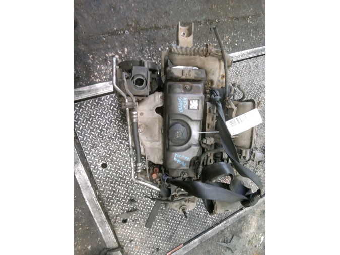 MOTOR CON ACCESORIOS Y CAJA DE CAMBIOS PEUGEOT 206 2001