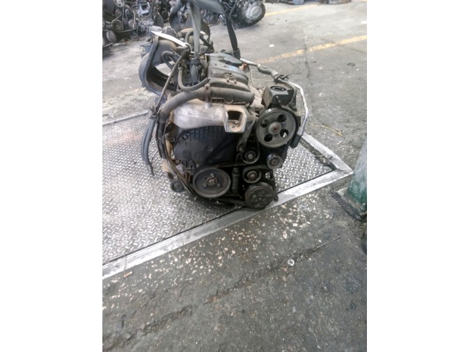 MOTOR CON ACCESORIOS Y CAJA DE CAMBIOS PEUGEOT 206 2001