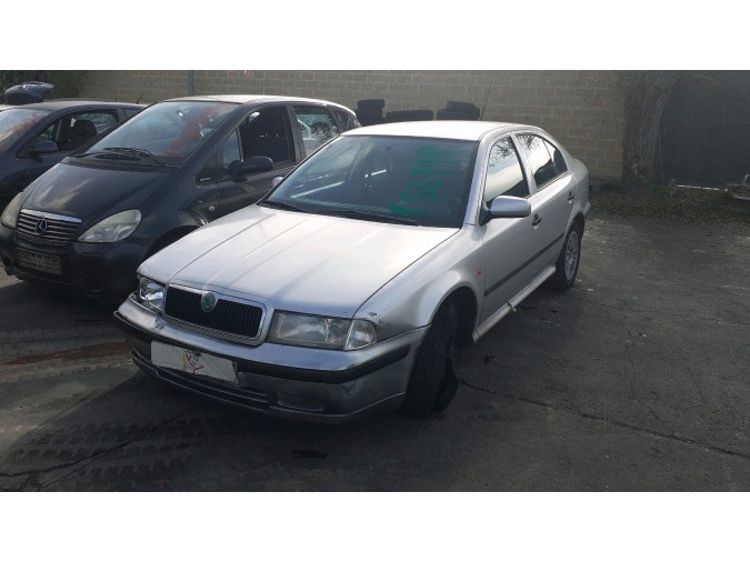 Radiador motor SKODA OCTAVIA 2000
