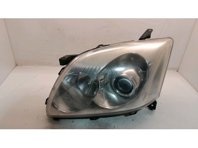 FARO DELANTERO IZQUIERDO TOYOTA AVENSIS 2003