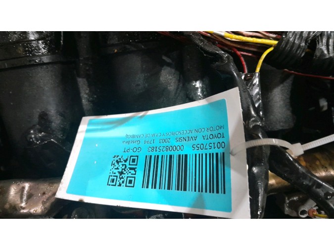 MOTOR CON ACCESORIOS Y CAJA DE CAMBIOS TOYOTA AVENSIS 2003