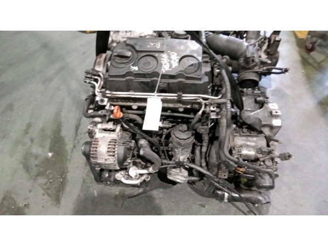 MOTOR CON ACCESORIOS Y CAJA DE CAMBIOS VOLKSWAGEN TOURAN