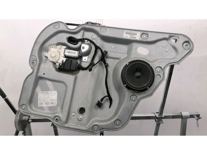 ELEVALUNAS TRASERO DERECHO VOLKSWAGEN TOURAN 2009