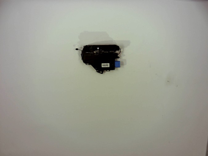 CERRADURA PUERTA TRASERA IZQUIERDA SKODA OCTAVIA 2009