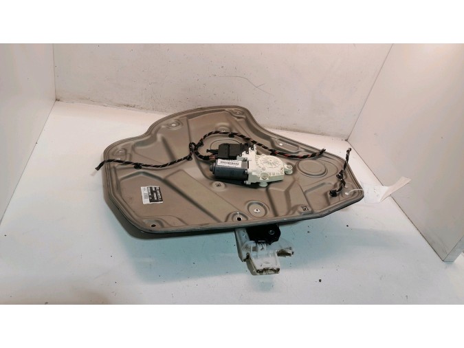 ELEVALUNAS TRASERO DERECHO SKODA OCTAVIA 2009