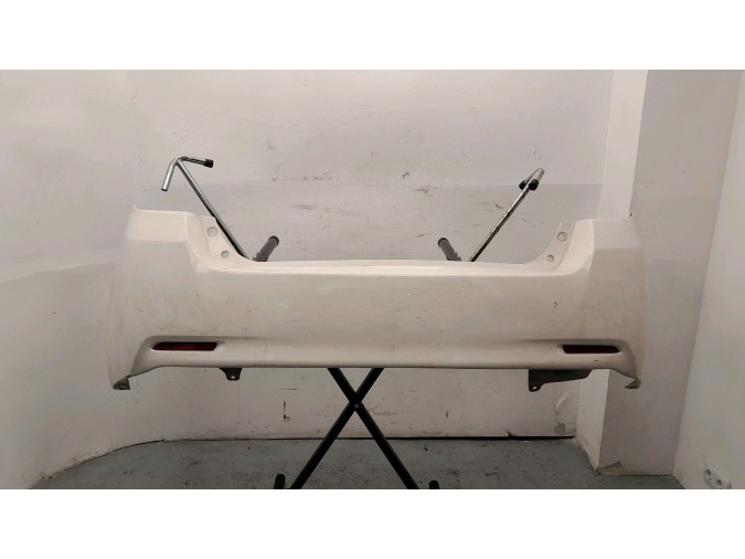 PARAGOLPES TRASERO TOYOTA VERSO BLANCO 2010