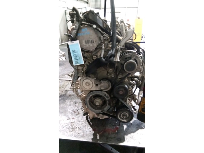 MOTOR CON ACCESORIOS Y CAJA DE CAMBIOS TOYOTA AURIS 2012