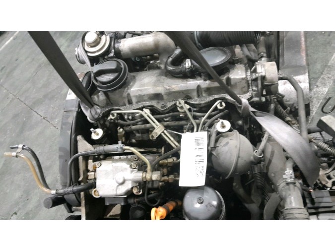 MOTOR CON ACCESORIOS Y CAJA DE CAMBIOS SEAT TOLEDO