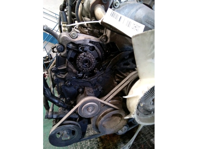MOTOR CON ACCESORIOS SIN CAJA DE CAMBIOS NISSAN PICK-UP 2002