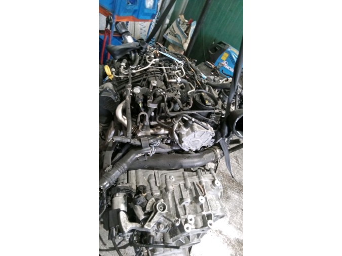 MOTOR CON ACCESORIOS Y CAJA DE CAMBIOS VOLKSWAGEN TIGUAN