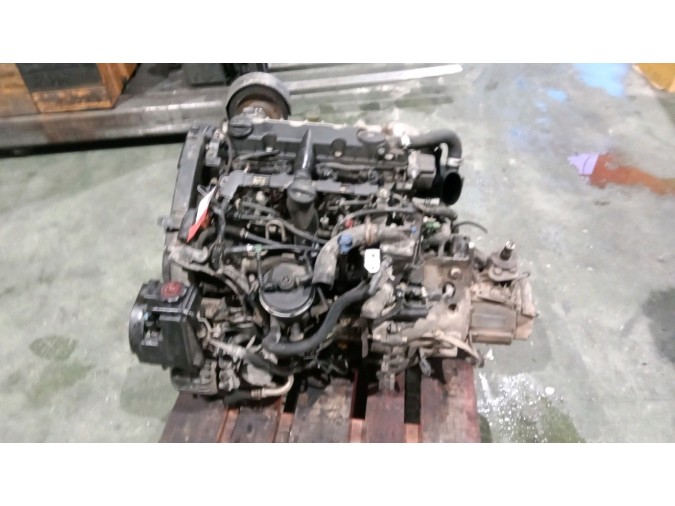 MOTOR CON ACCESORIOS Y CAJA DE CAMBIOS CITROEN XSARA PICASSO 2017
