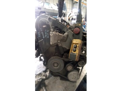 MOTOR CON ACCESORIOS Y CAJA DE CAMBIOS PEUGEOT 206 2000