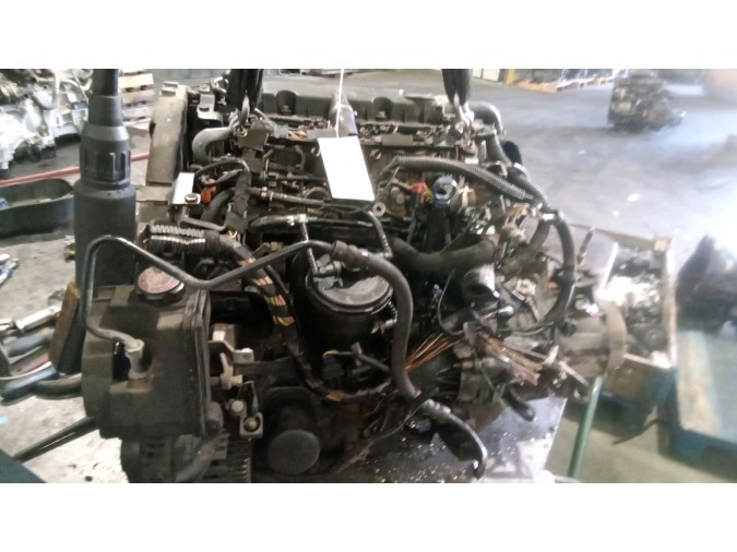 MOTOR CON ACCESORIOS Y CAJA DE CAMBIOS PEUGEOT 206 2000