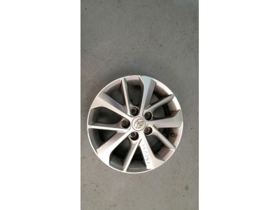 LLANTA TOYOTA AURIS 2014