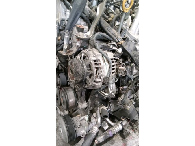 MOTOR CON ACCESORIOS Y CAJA DE CAMBIOS TOYOTA AURIS