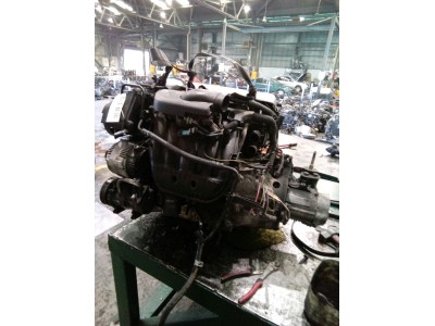 MOTOR CON ACCESORIOS Y CAJA DE CAMBIOS PEUGEOT PARTNER 2004