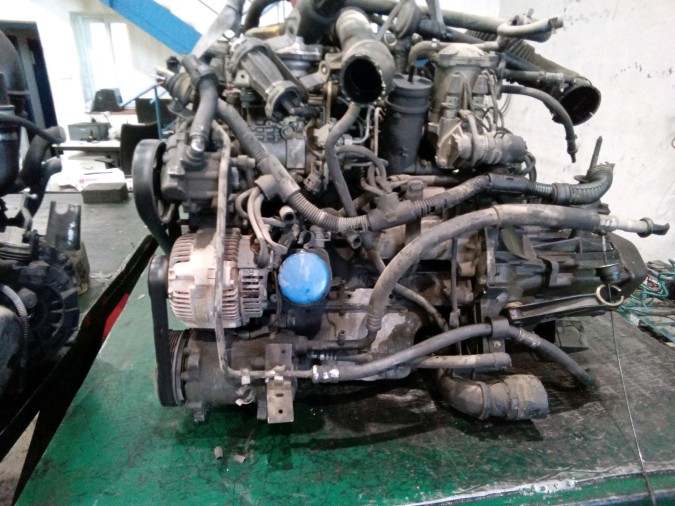MOTOR CON ACCESORIOS Y CAJA DE CAMBIOS PEUGEOT EXPERT 2002