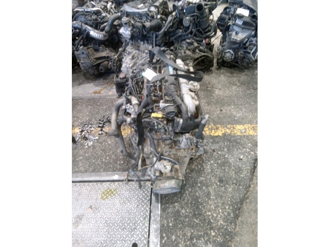 MOTOR CON ACCESORIOS Y CAJA DE CAMBIOS PEUGEOT 206 2005