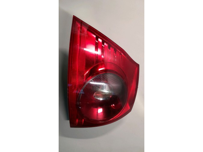 PILOTO TRASERO IZQUIERDO VOLKSWAGEN GOLF 2007