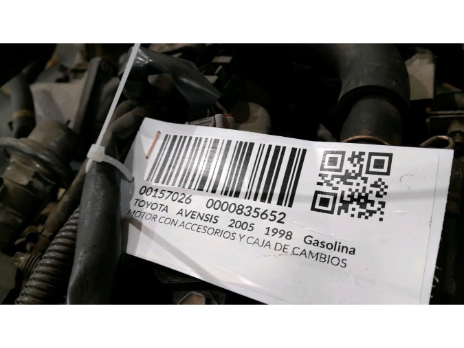 MOTOR CON ACCESORIOS Y CAJA DE CAMBIOS TOYOTA AVENSIS 2005
