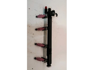 RAMPA INYECCION FORD FIESTA 2001