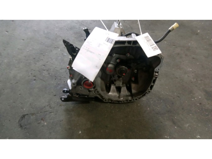 CAJA CAMBIOS DACIA SANDERO 2013