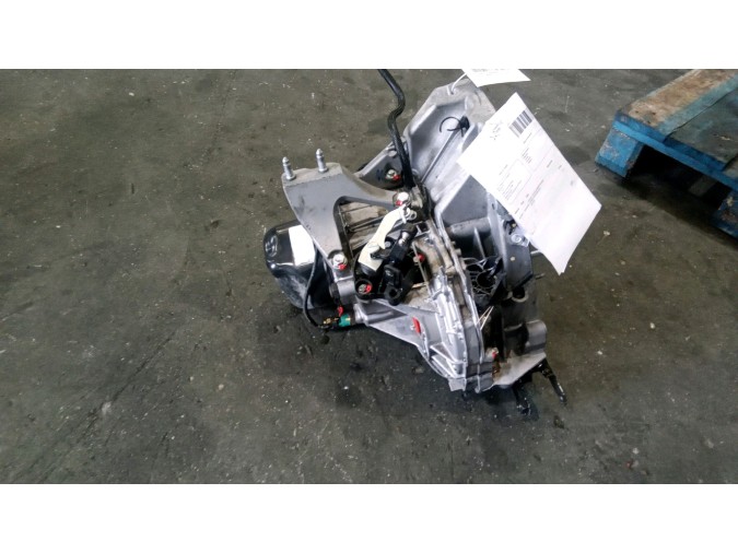 CAJA CAMBIOS DACIA SANDERO 2013
