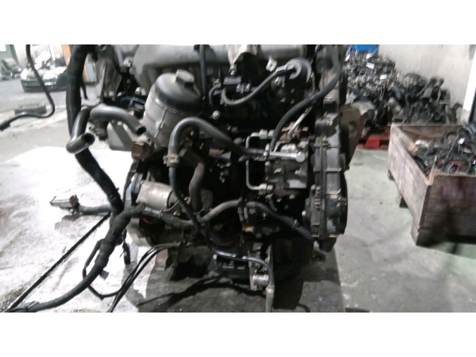 MOTOR CON ACCESORIOS SIN CAJA DE CAMBIOS OPEL ZAFIRA 2010