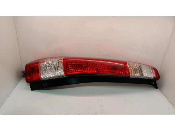 PILOTO TRASERO IZQUIERDO HONDA CR-V 2006