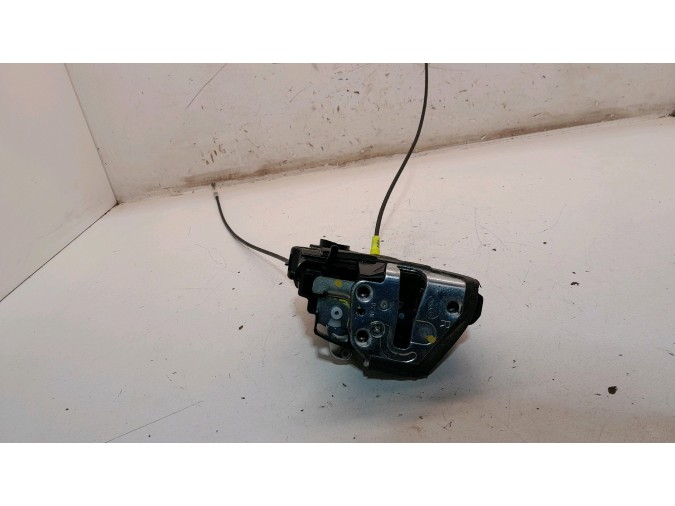 CERRADURA PUERTA DELANTERA DERECHA TOYOTA AURIS 2016
