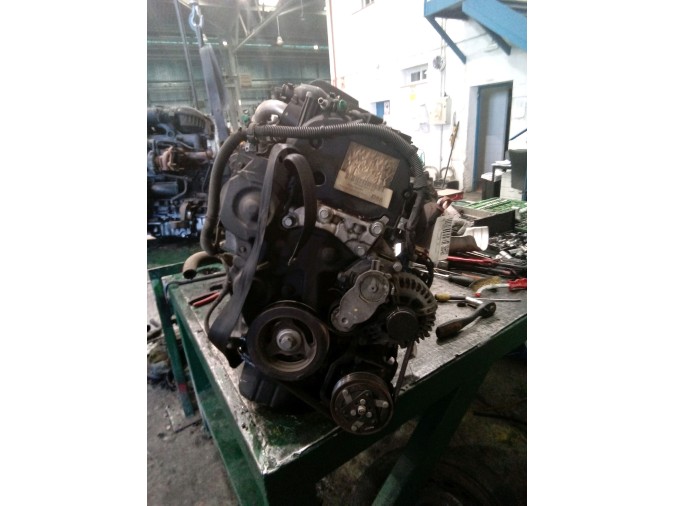 MOTOR CON ACCESORIOS Y CAJA DE CAMBIOS PEUGEOT 207 2007