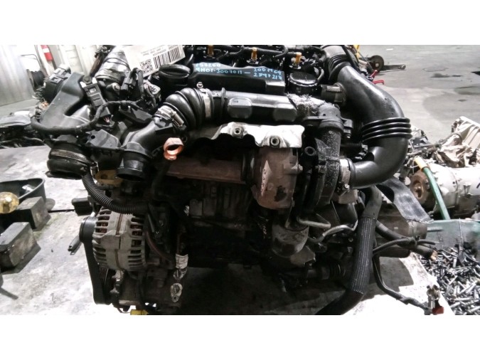 MOTOR CON ACCESORIOS Y CAJA DE CAMBIOS CITROEN C4