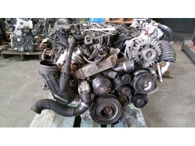 MOTOR CON ACCESORIOS Y CAJA DE CAMBIOS BMW 116D 2009