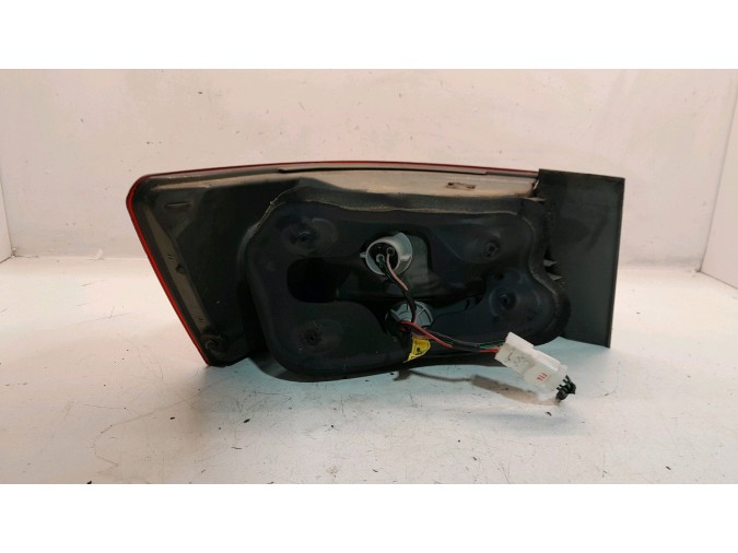 PILOTO TRASERO DERECHO HYUNDAI SONATA 2006