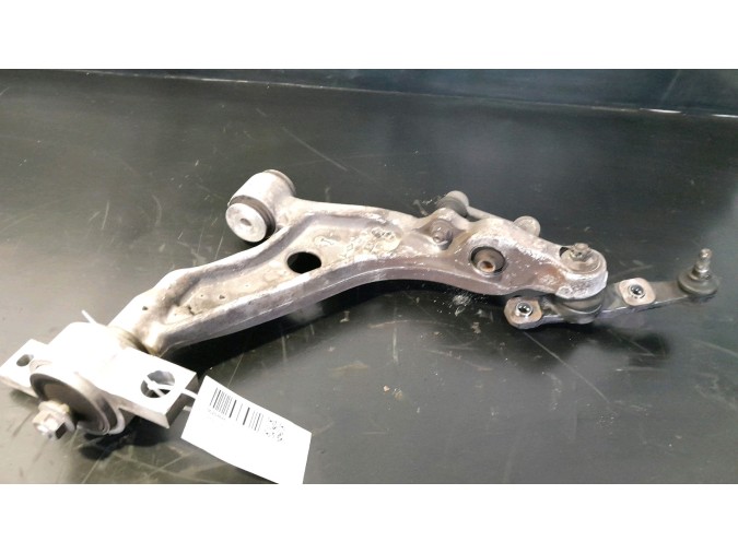 BRAZO SUSPENSION INFERIOR DELANTERO DERECHO LEXUS IS 300H 2018